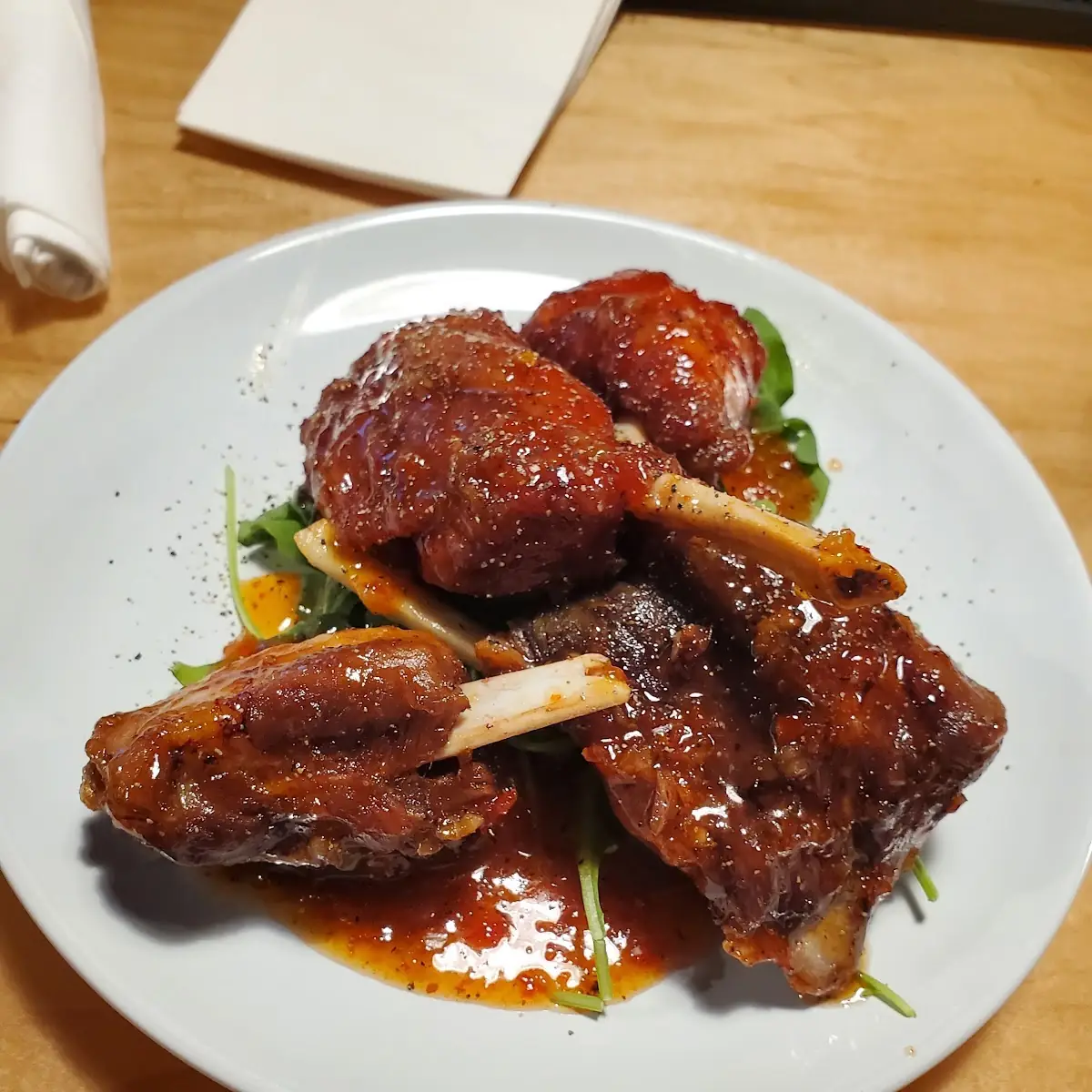 Hog Wings