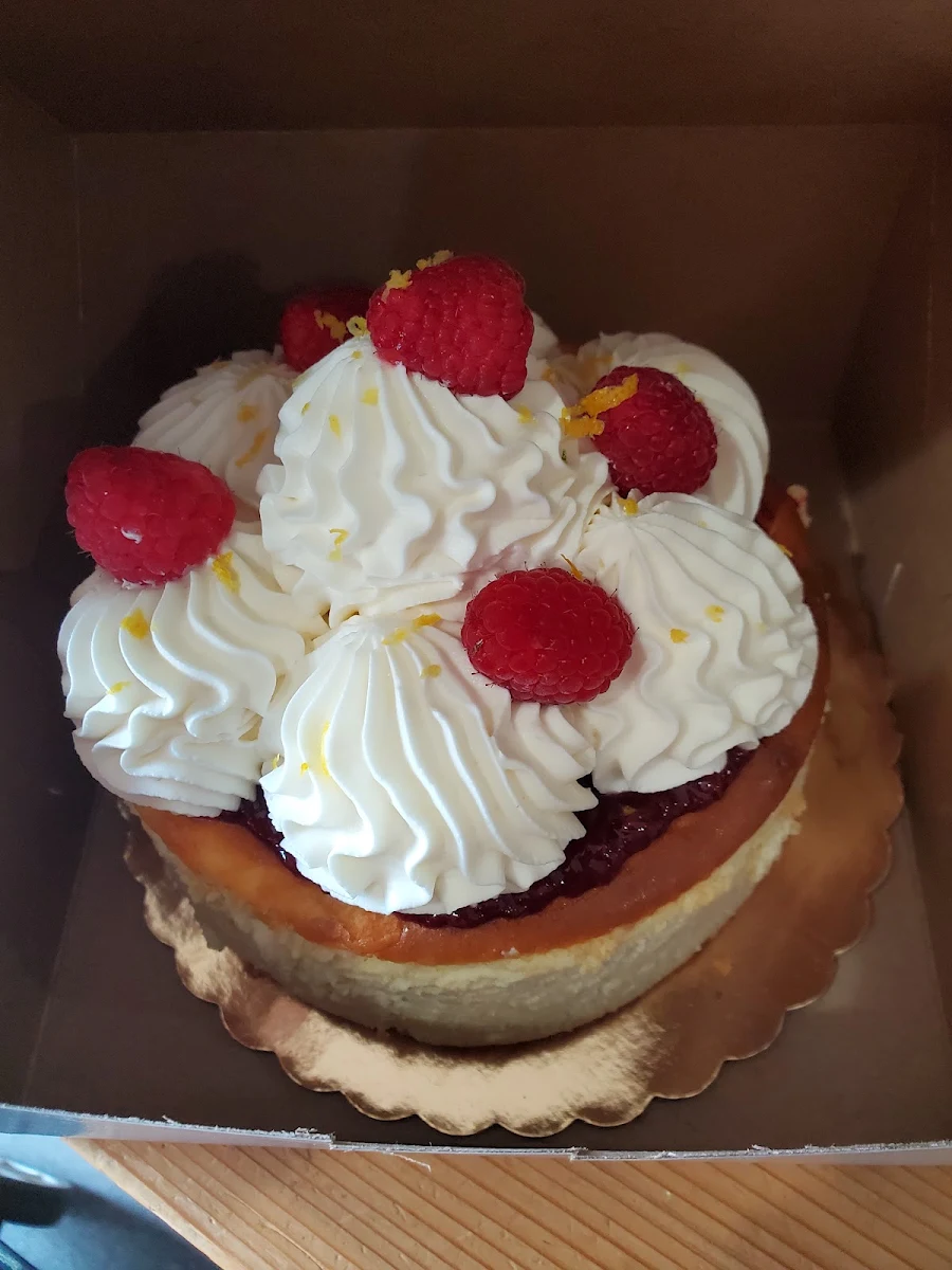 Lemon Raspberry Cheesecake