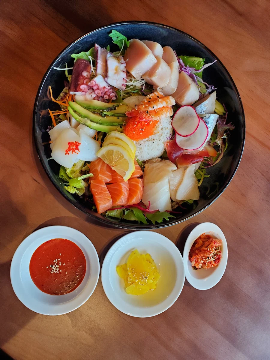 Sashimi Dup Bab, Arigato-2 (Cozy winter cuisine &Bar Ltd. )