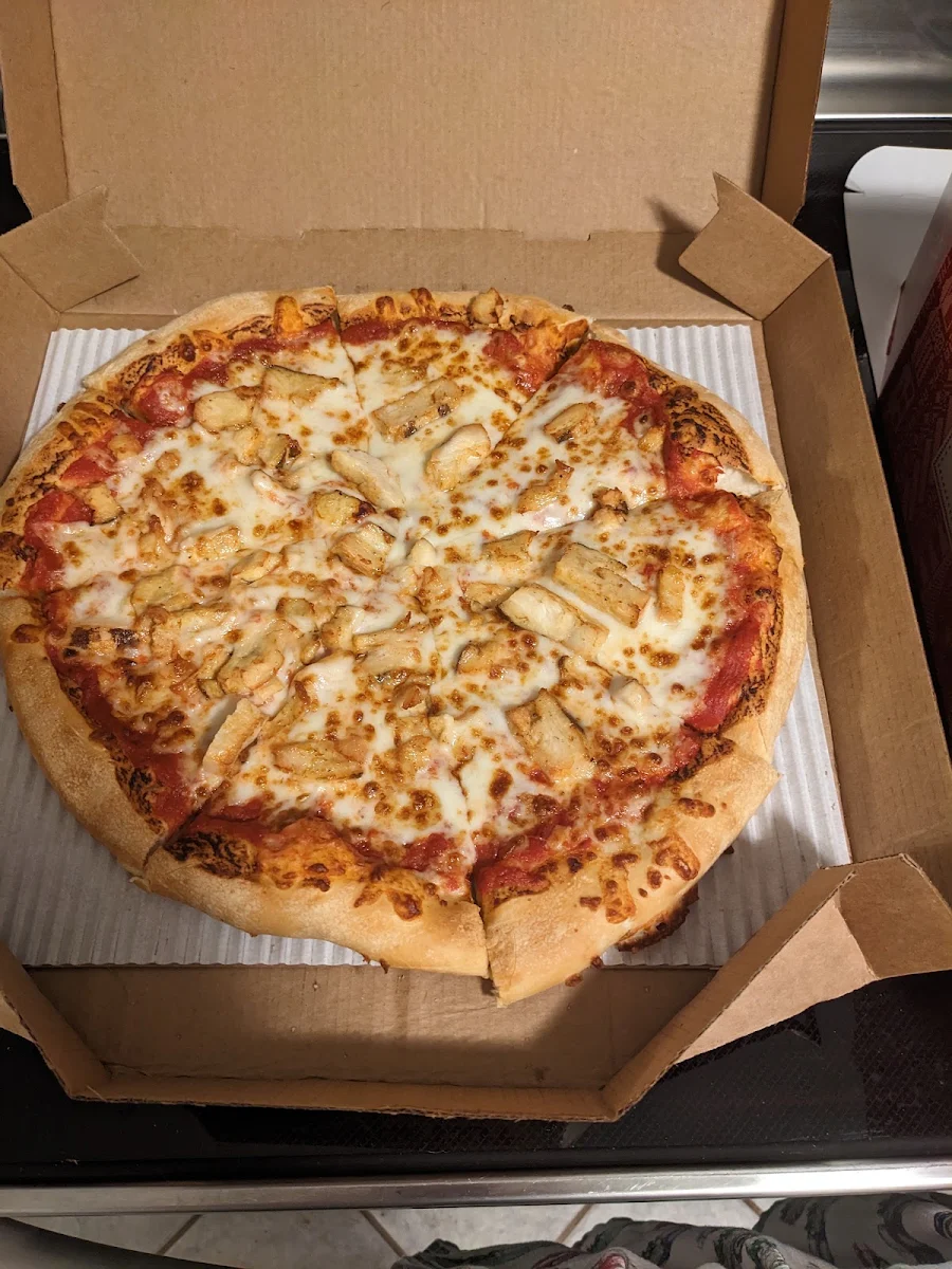 Pineapple Chicken Pizza Thin Crust Supposedly