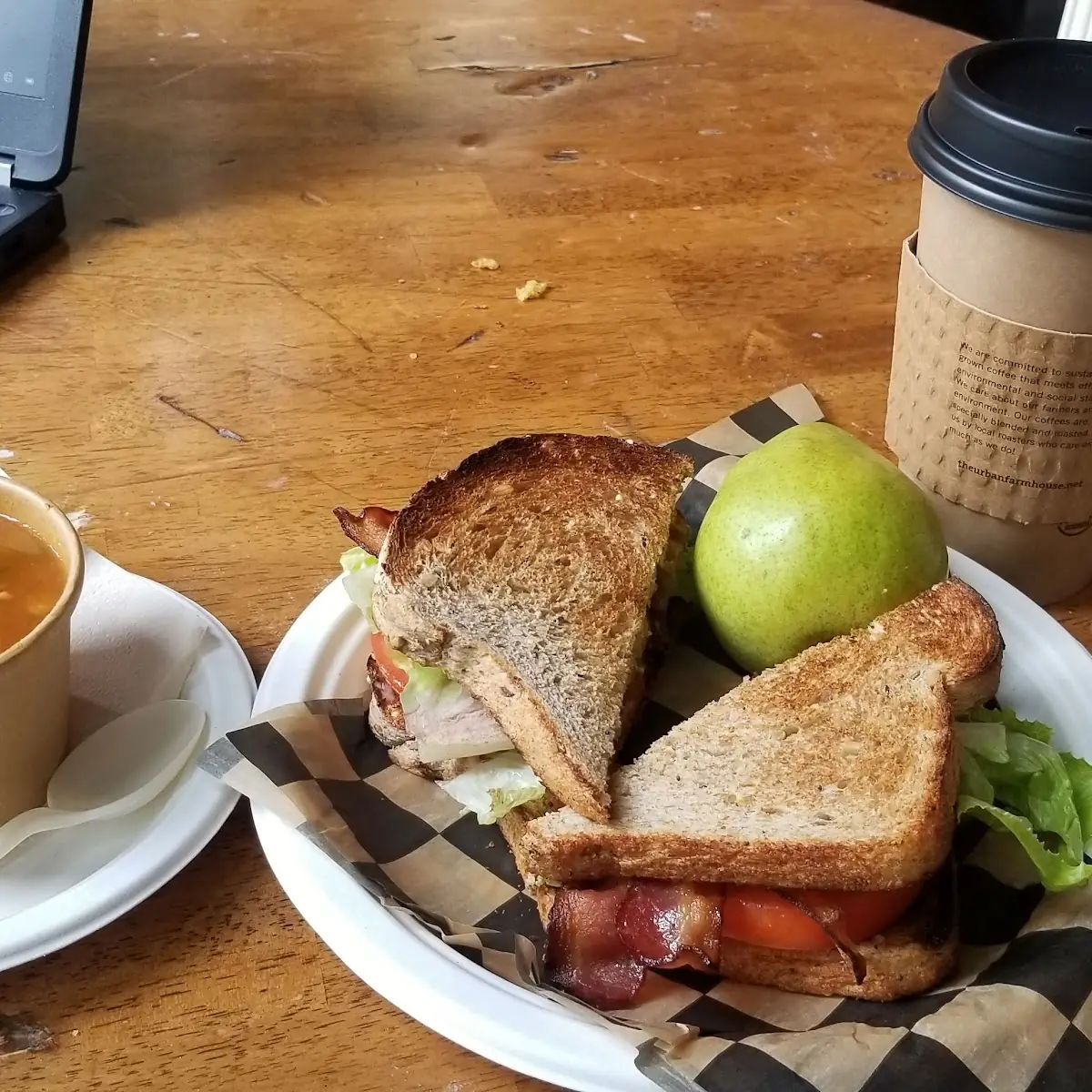 Bl&VAT Sandwich with Ten-Vegetable Soup