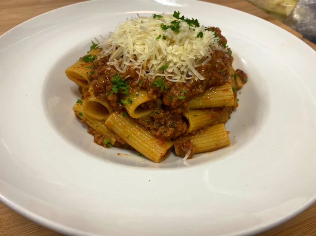Bolognese Pasta, Napoli Centrale Pizzeria