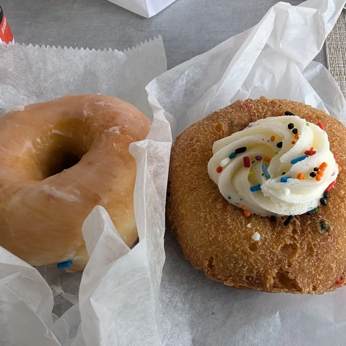 Glazed Donuts 4 Cake Donuts