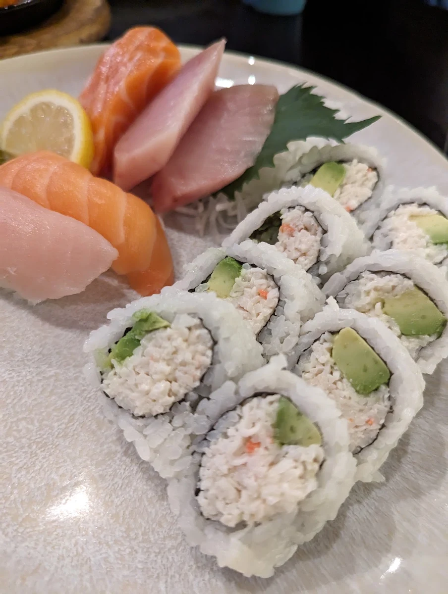 Sashimi & Sushi Combo