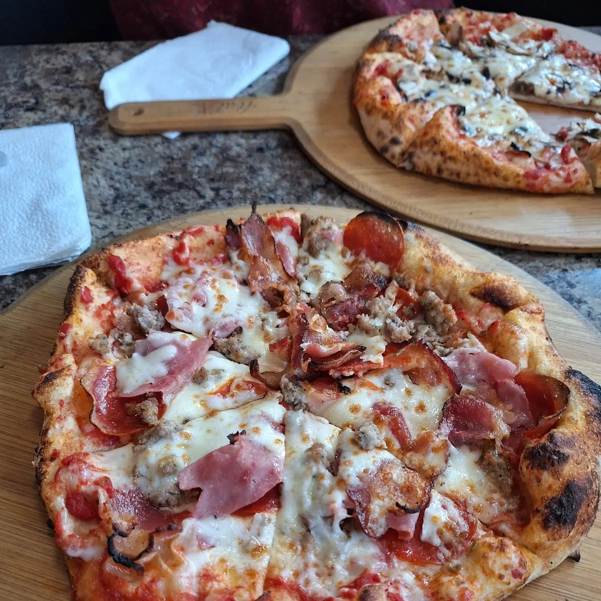Mela Pizza