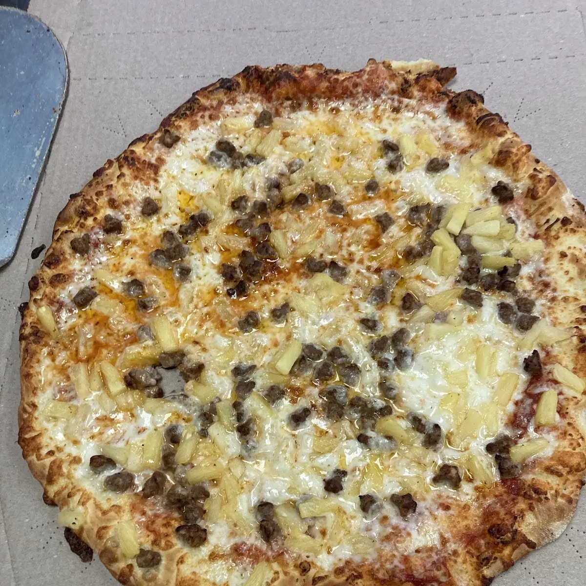 Pineapple Beef Pizza Margherita