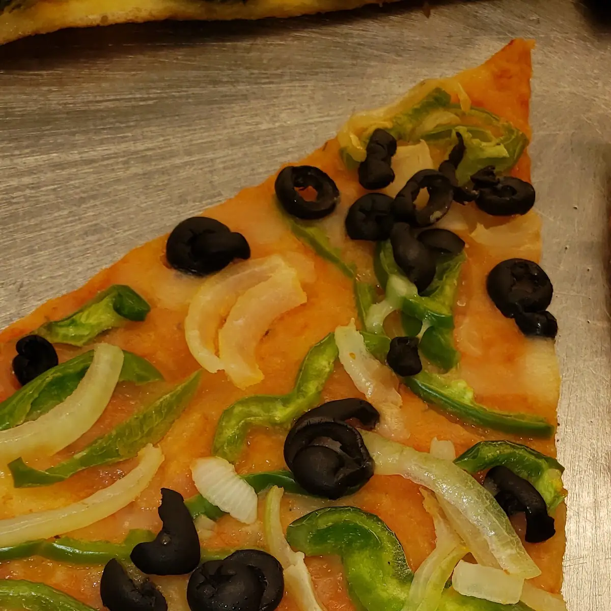 Green Pepper Onion & Black Olive Pizza