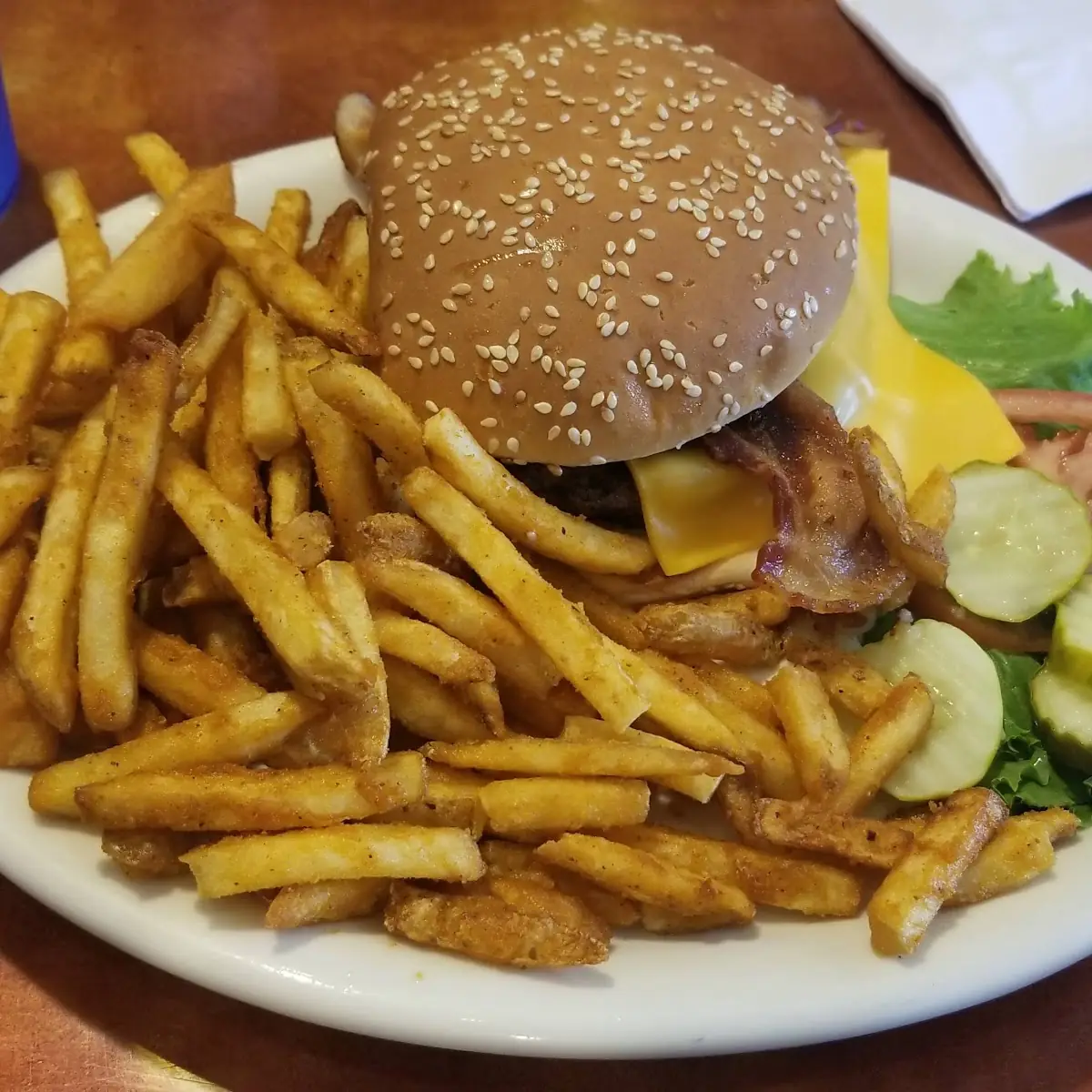 Bacon Cheeseburger with Seasoned Fries