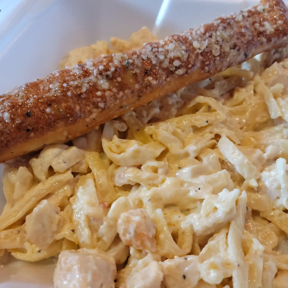 Chicken Pasta Fetticini