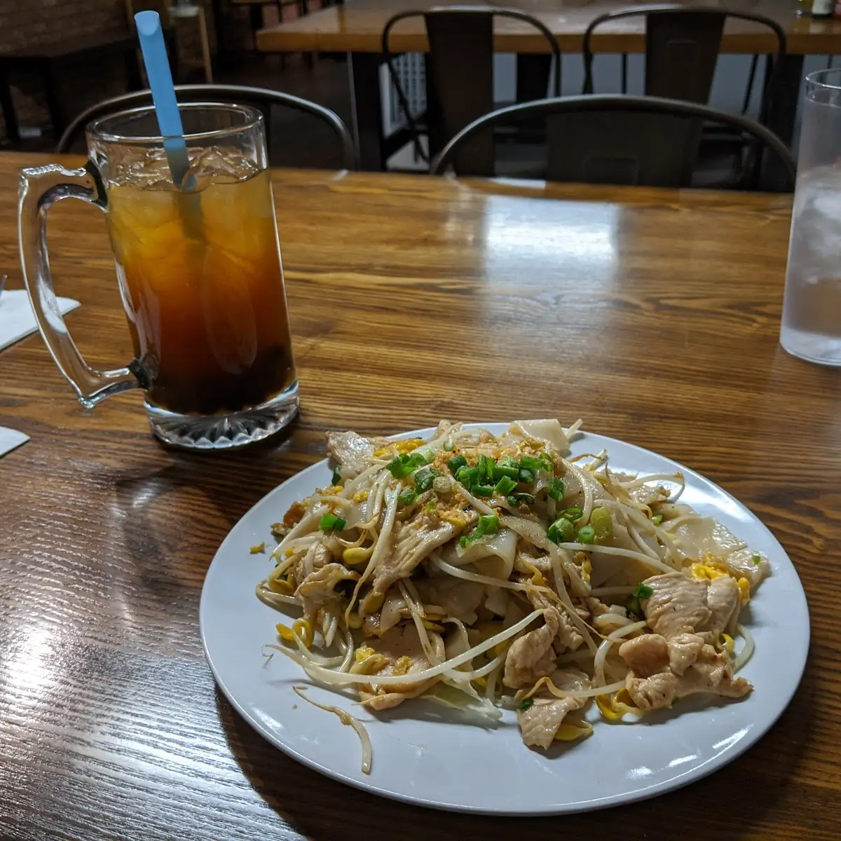 Khua Kai and Tropical Iced Tea