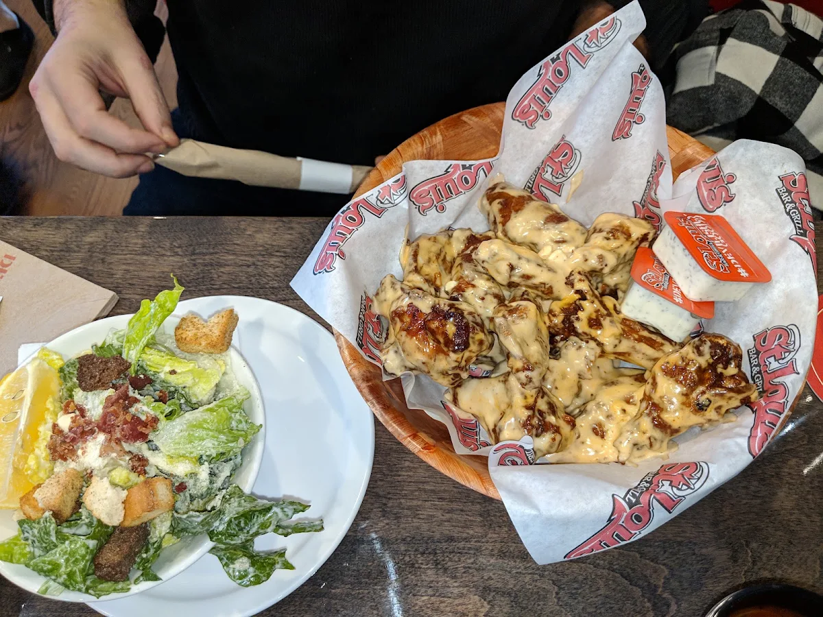 Sweet Asian Wings, St. Louis Bar & Grill