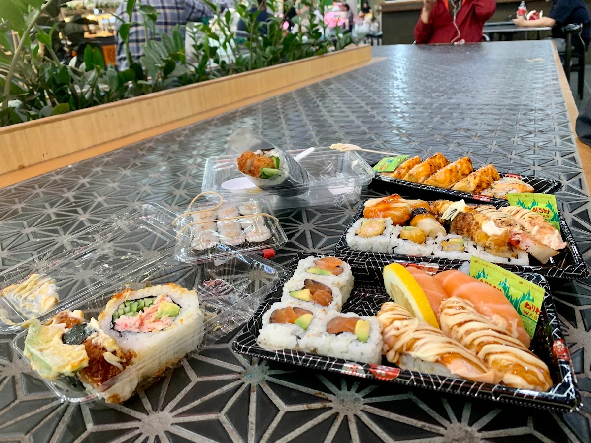 Highlights, Sushi Row