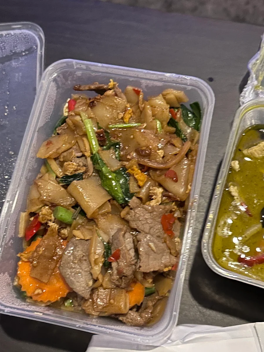 Pad Kee Mao, At Thai Lindfield