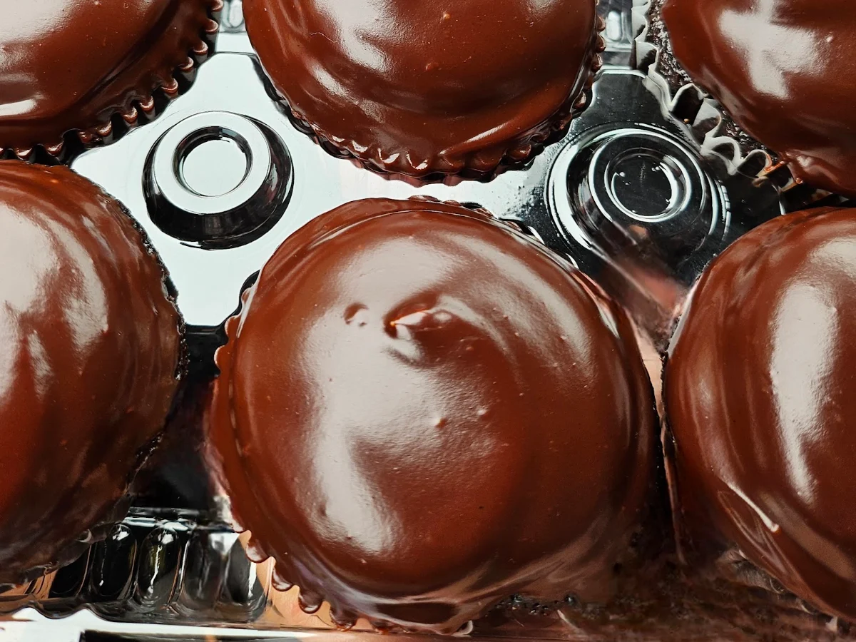 Chocolate Peanut Butter Cupcake