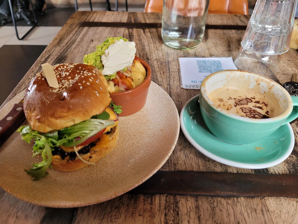 Cheese Burger, motherduck