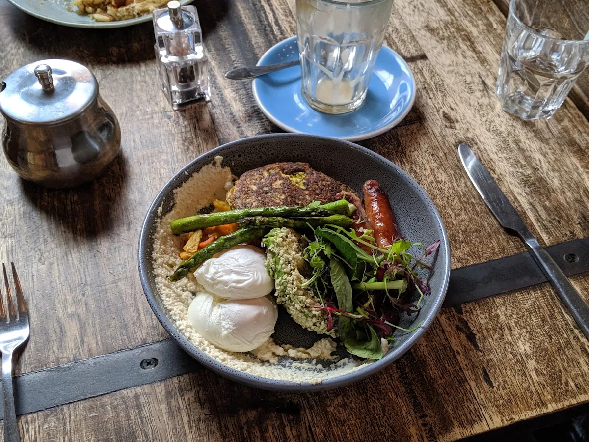 Full Spread, motherduck