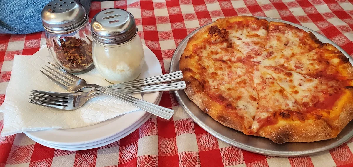 Small Pepperoni Pizza