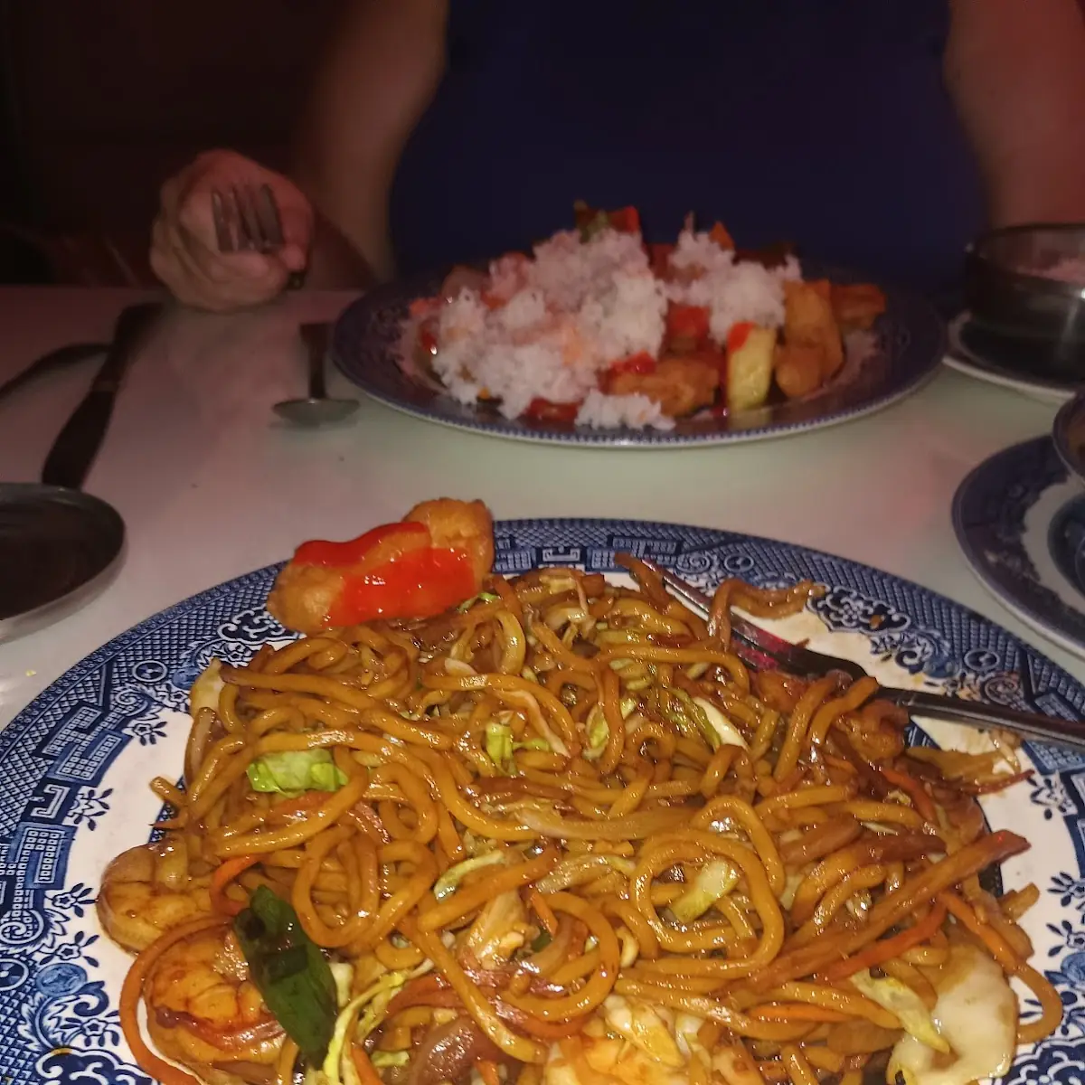 Shrimp Lo Mein Lunch