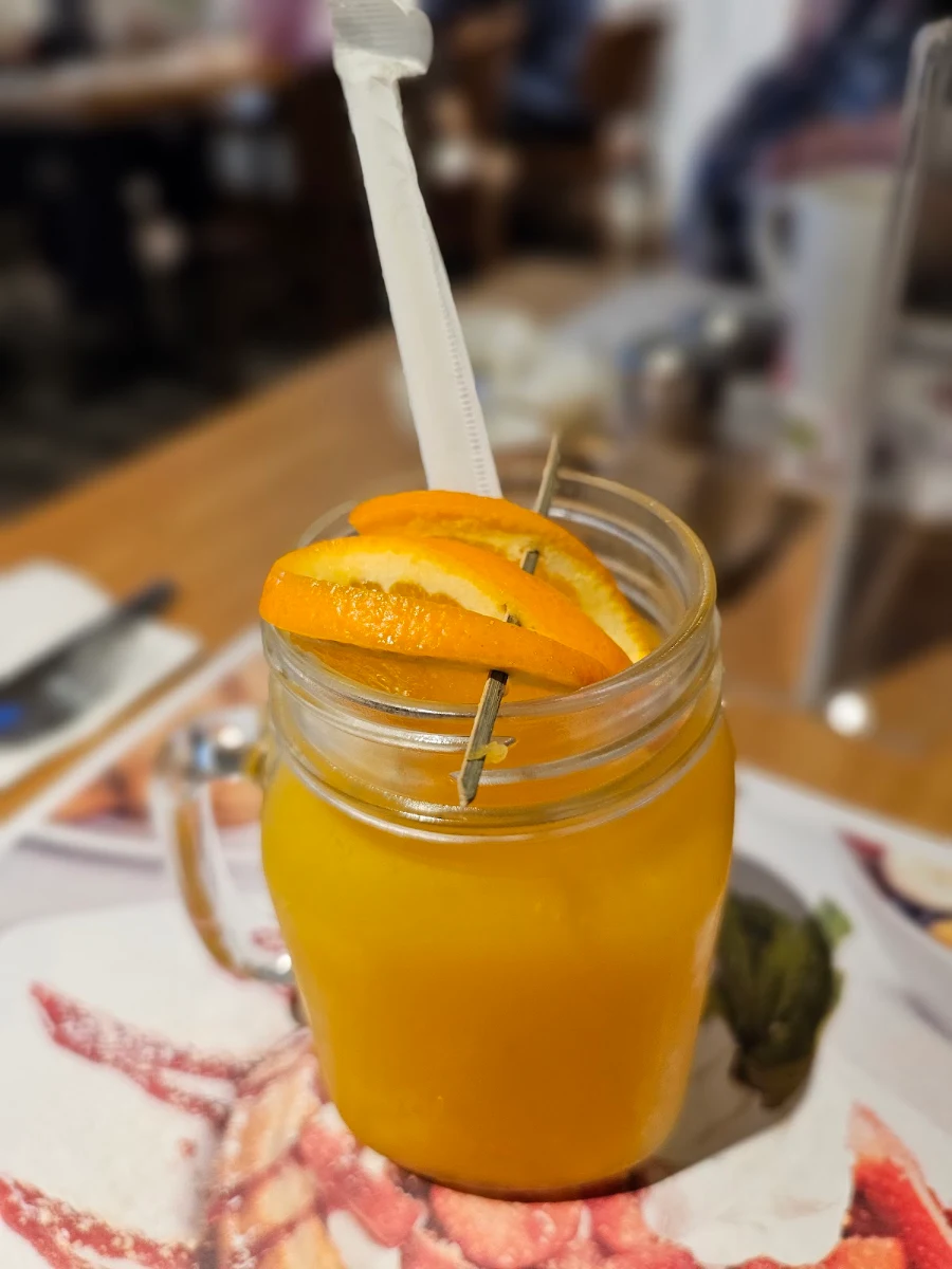 Fresh Squeezed Orange Juice, Pür & Simple
