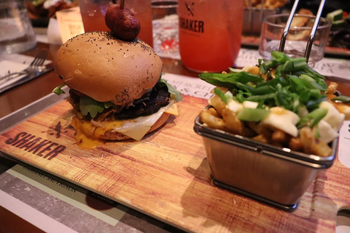 Burger Ultimate Cheeeeze Mini-Poutine Classique