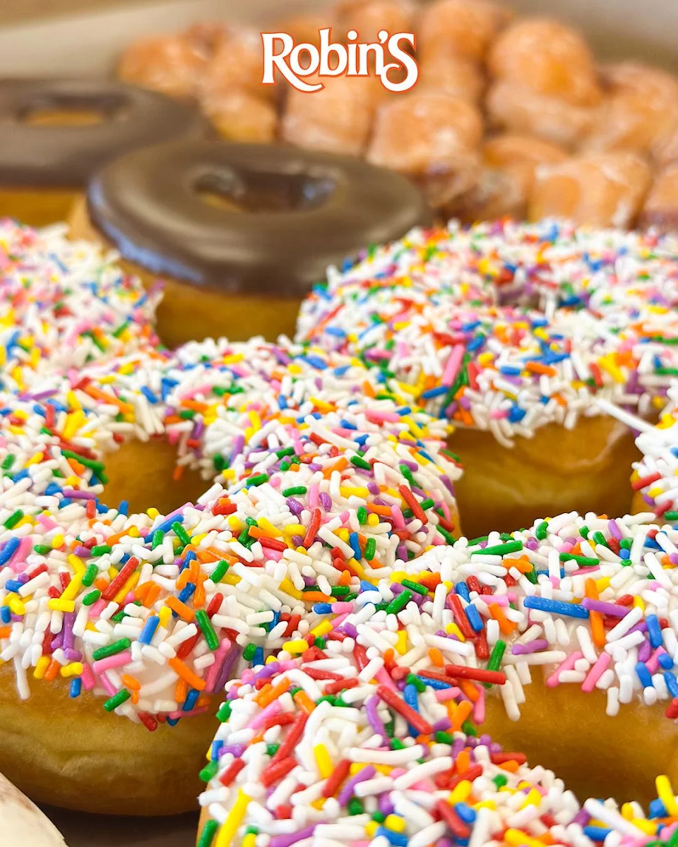 Highlights, Robin's Donuts