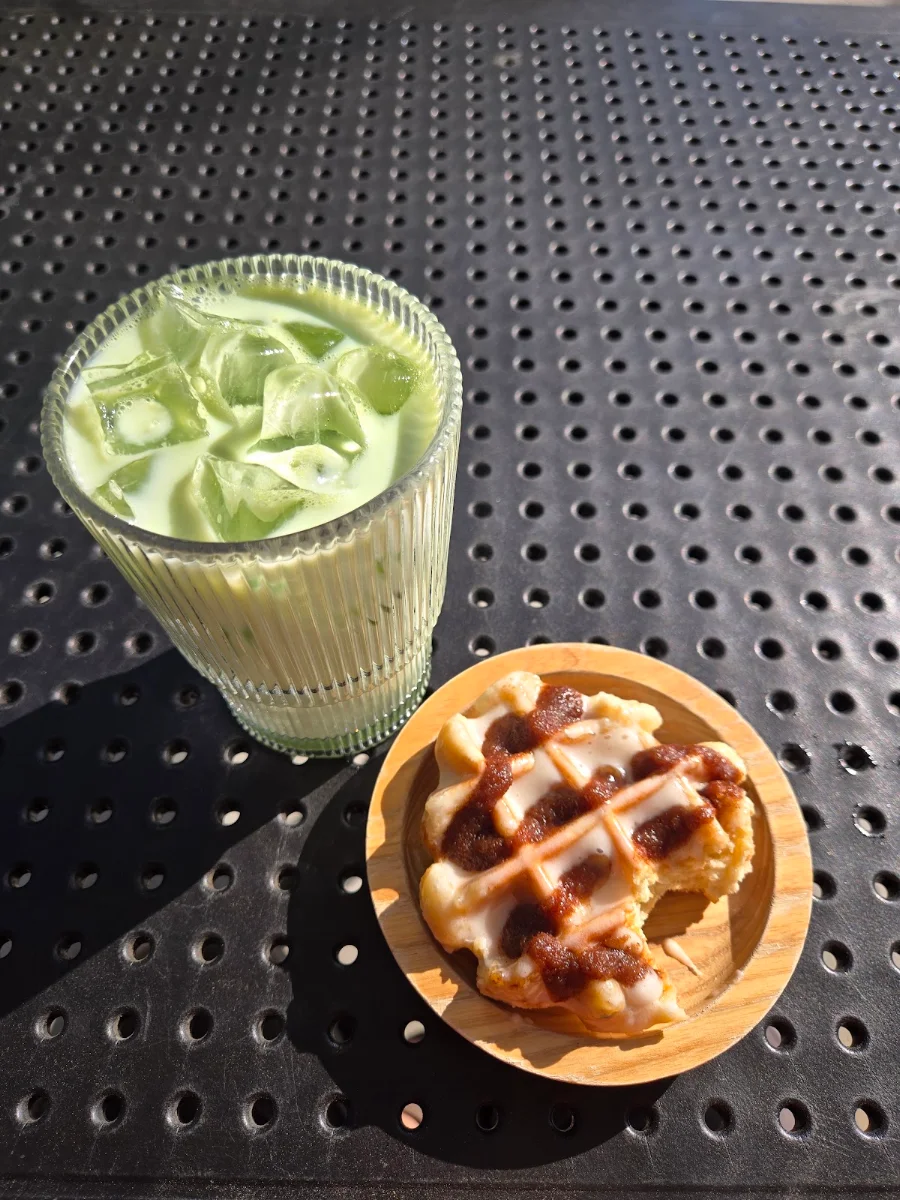 Cinnamon Roll Waffle