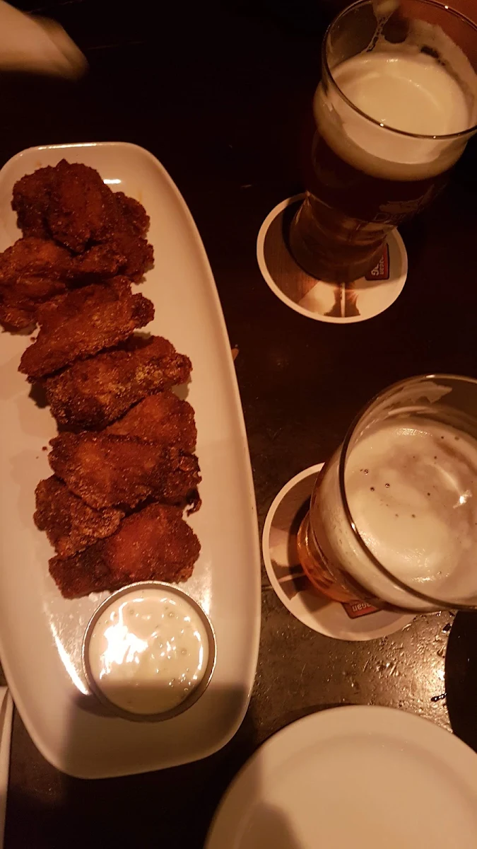 Hot Wings, Relish The Pub