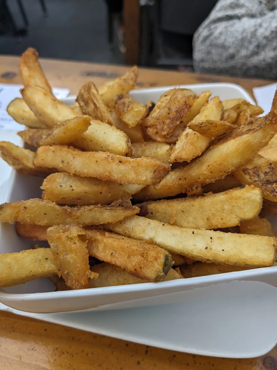 Seasoned Fries, Relish The Pub