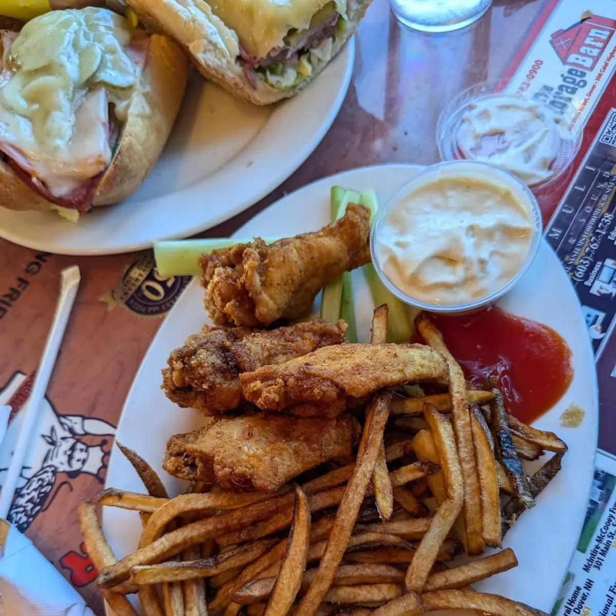 Chicken Wings with Fries
