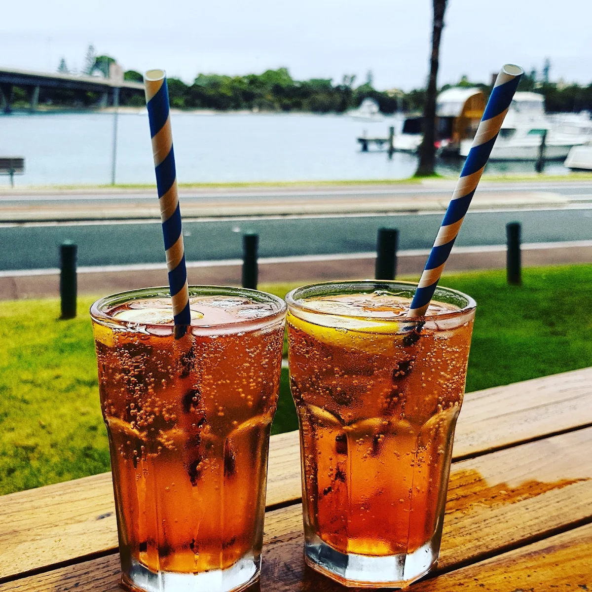 Island Iced Tea, The Left Bank