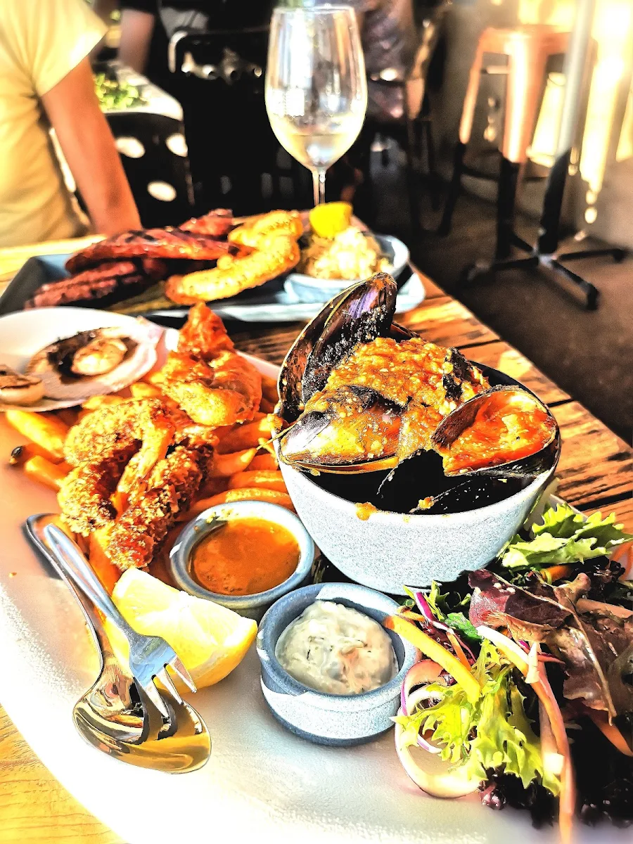 Seafood Platter, The Left Bank