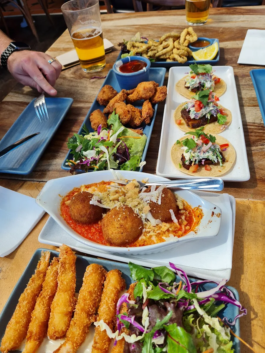 Tapas, The Left Bank