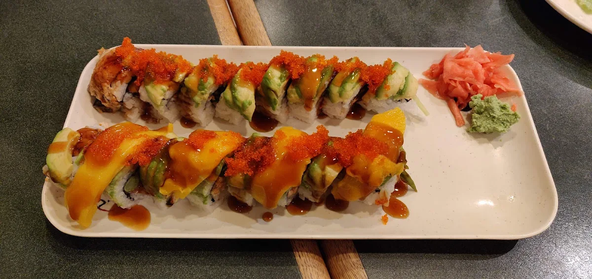 Spicy Tuna Roll California Roll