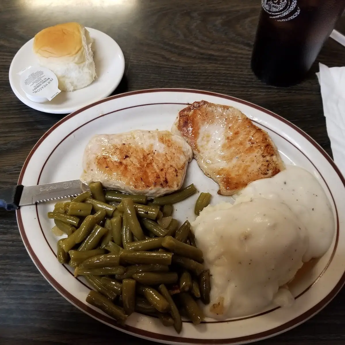 2 Grilled Pork Chops