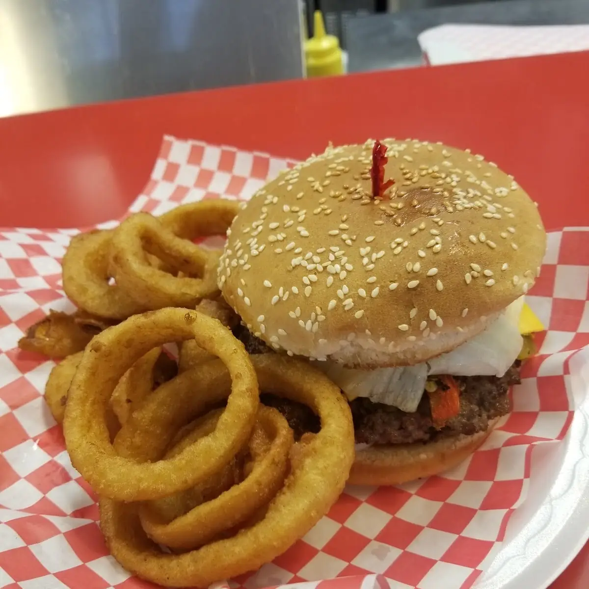 Rt 66 Diner Green Chilli Cheese Burger