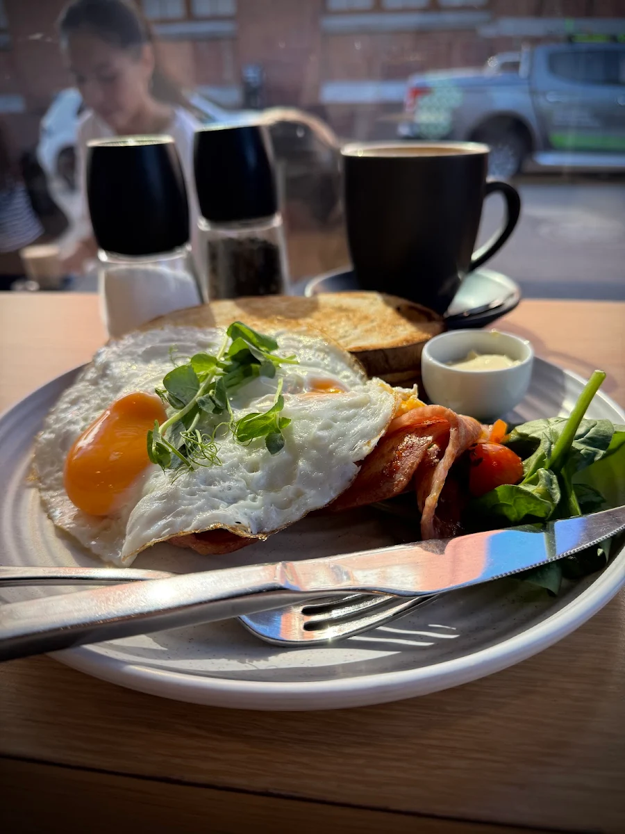 Breakfast and Coffee, Cos Baby Freo