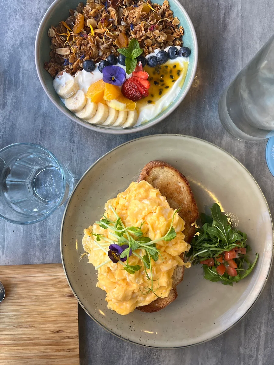 Scrambled Eggs, Cos Baby Freo