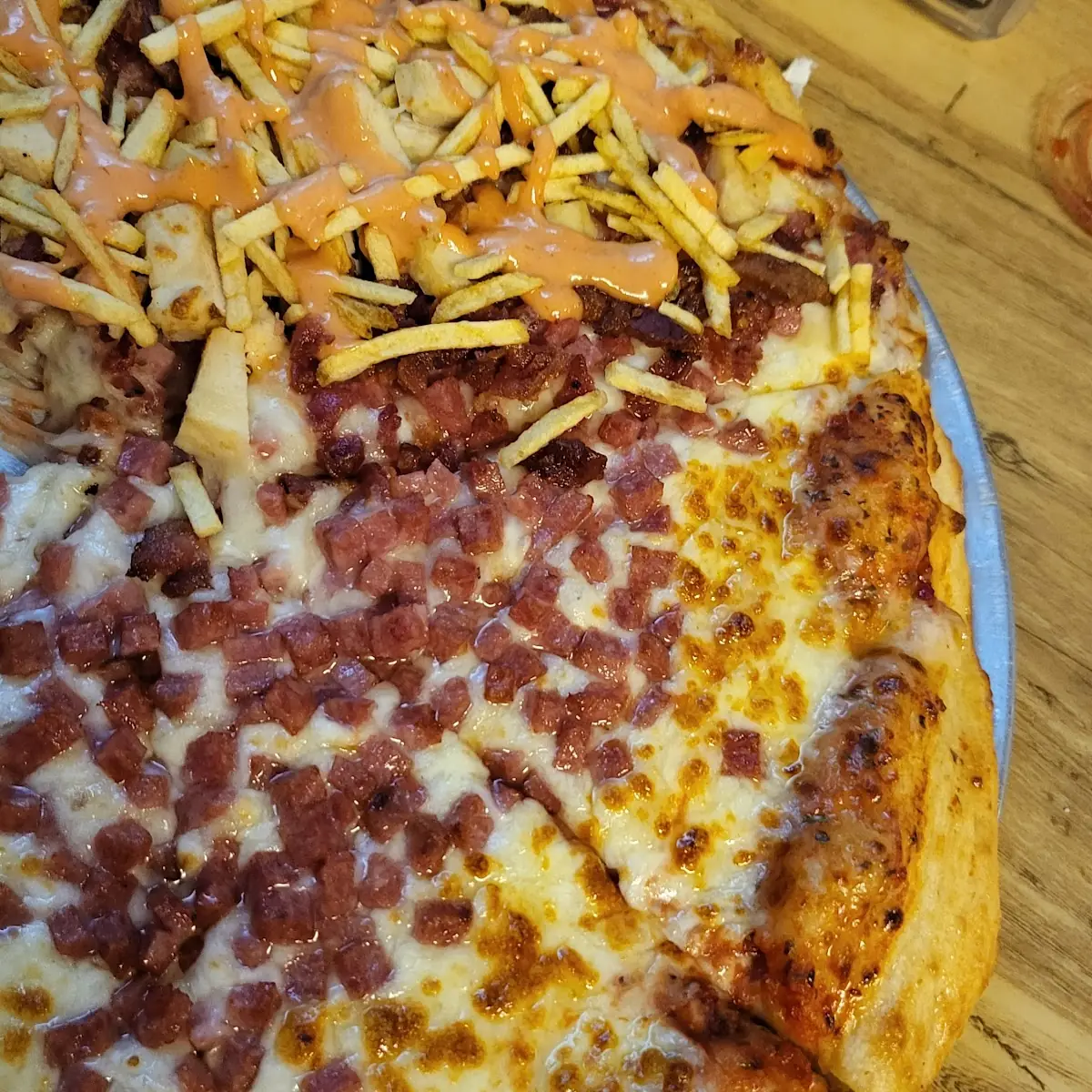 Pizza Mitad Jamón Mitad Tripleta