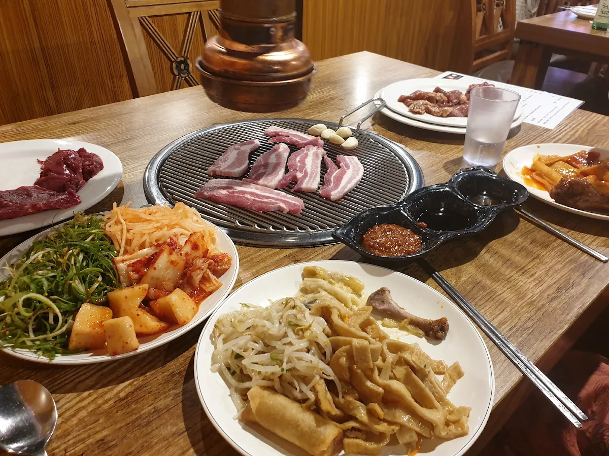 삼겹살, Restaurant Red & Green (GGOGI HOUSE by NEW management: Mon-Thur $51.90, Fri-Sun $55.90))