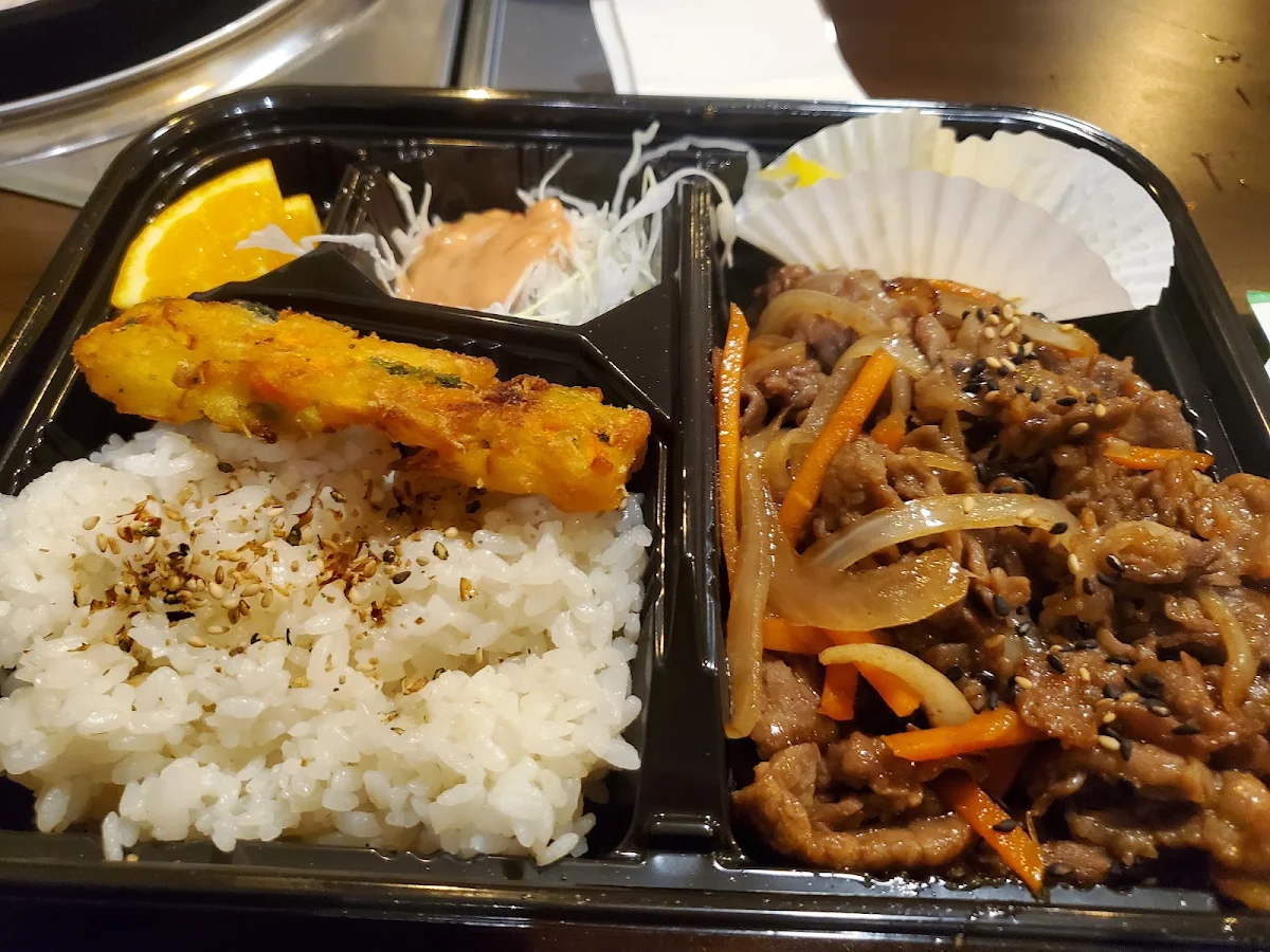 Teryaki Beef Box, Restaurant Red & Green (GGOGI HOUSE by NEW management: Mon-Thur $51.90, Fri-Sun $55.90))