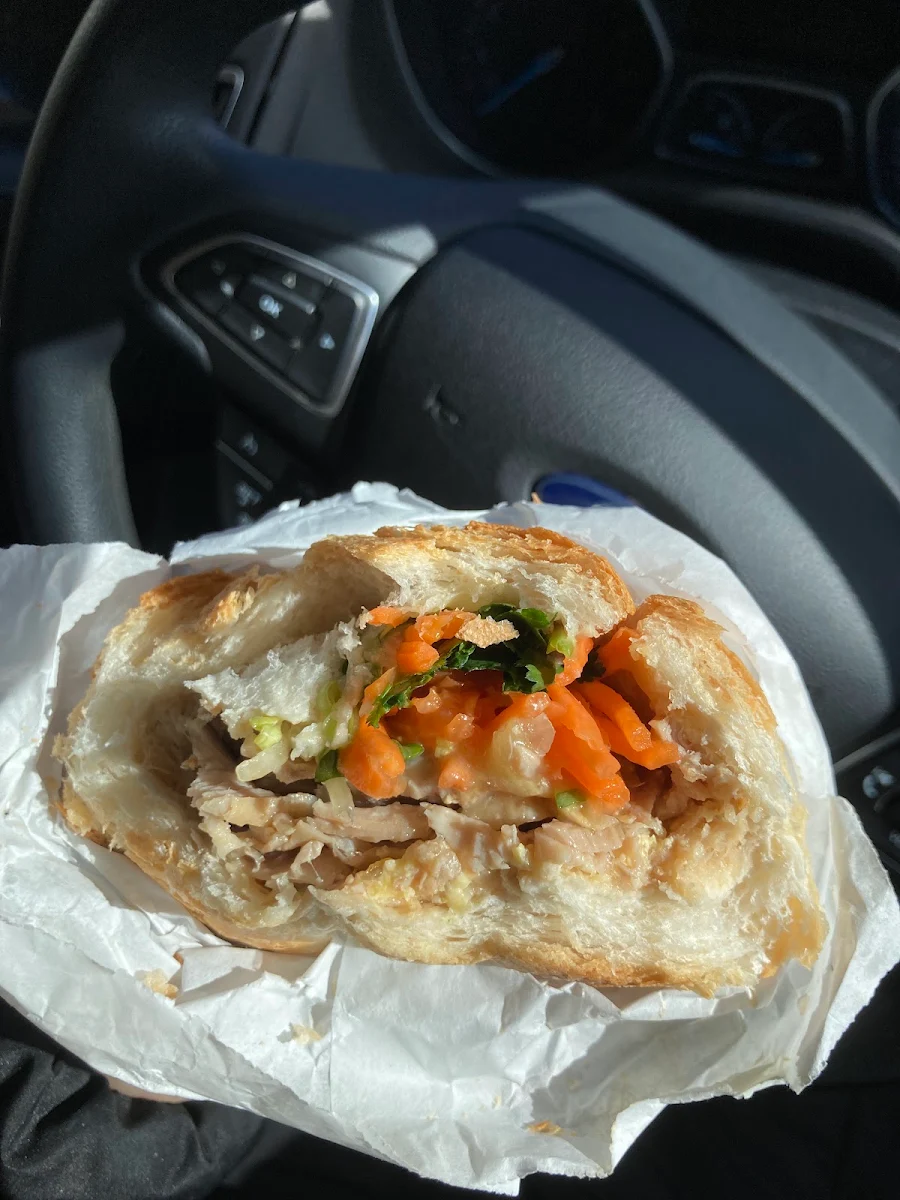 Highlights, Kim Thi Hot Bread