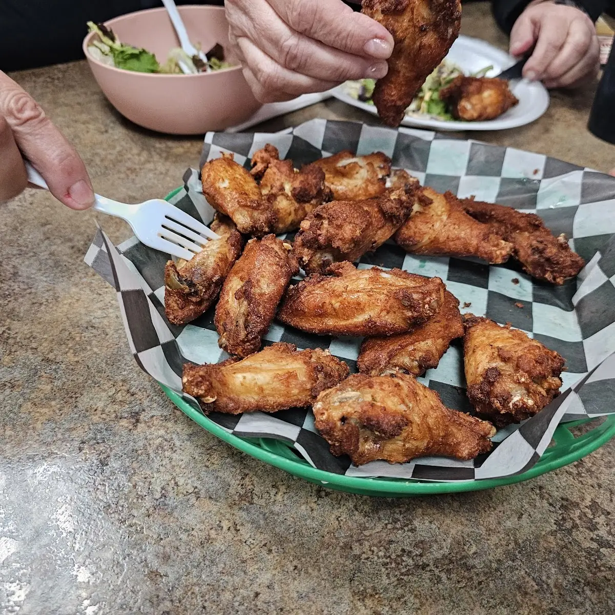 Spicy Chicken Wings or BBQ Wings