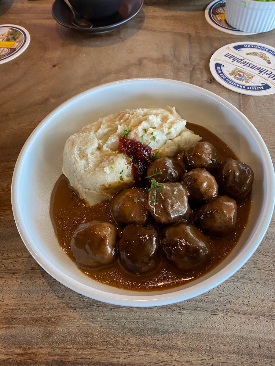 Swedish Meatballs and Mash, The Continental European Bar & Bistro