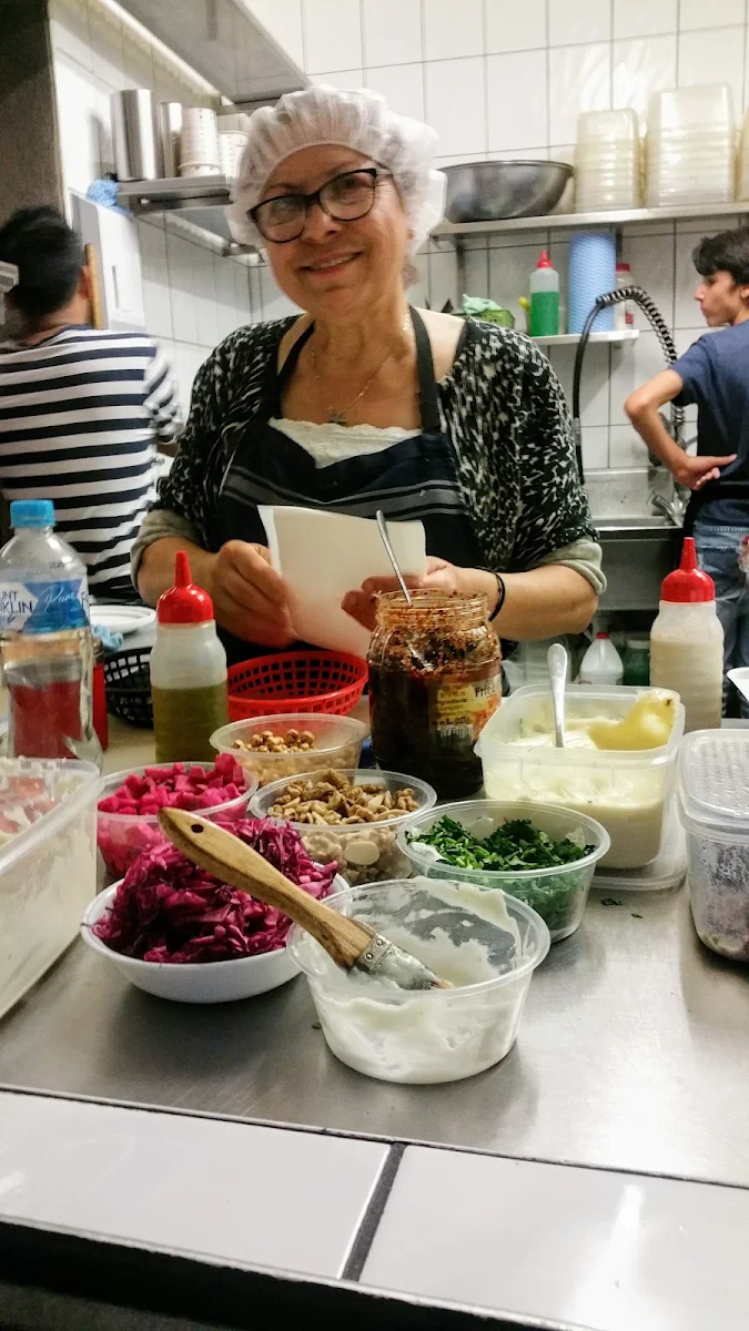 Magic Happens, Emma's Snack Bar