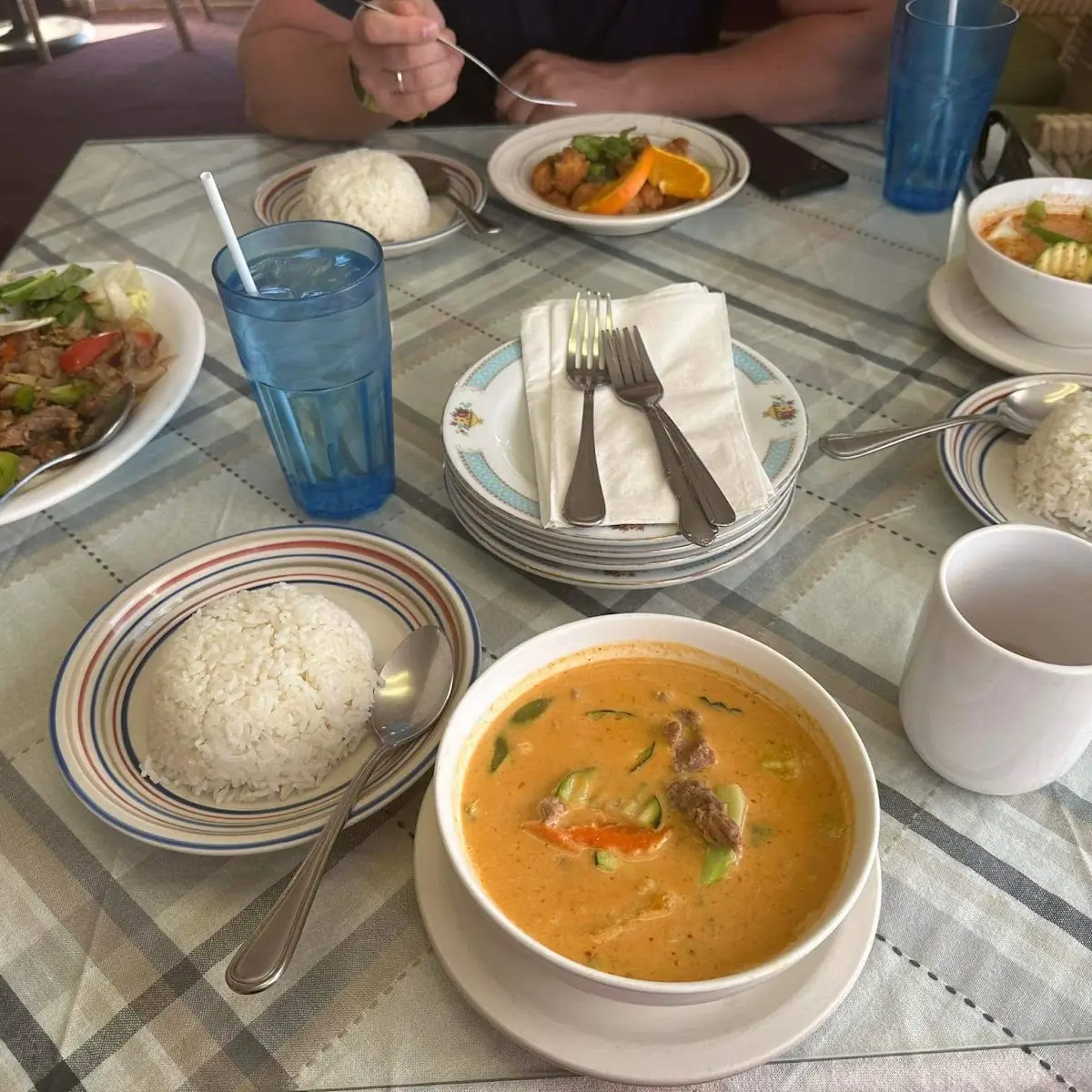 Red Curry with Beef and Thai Tea