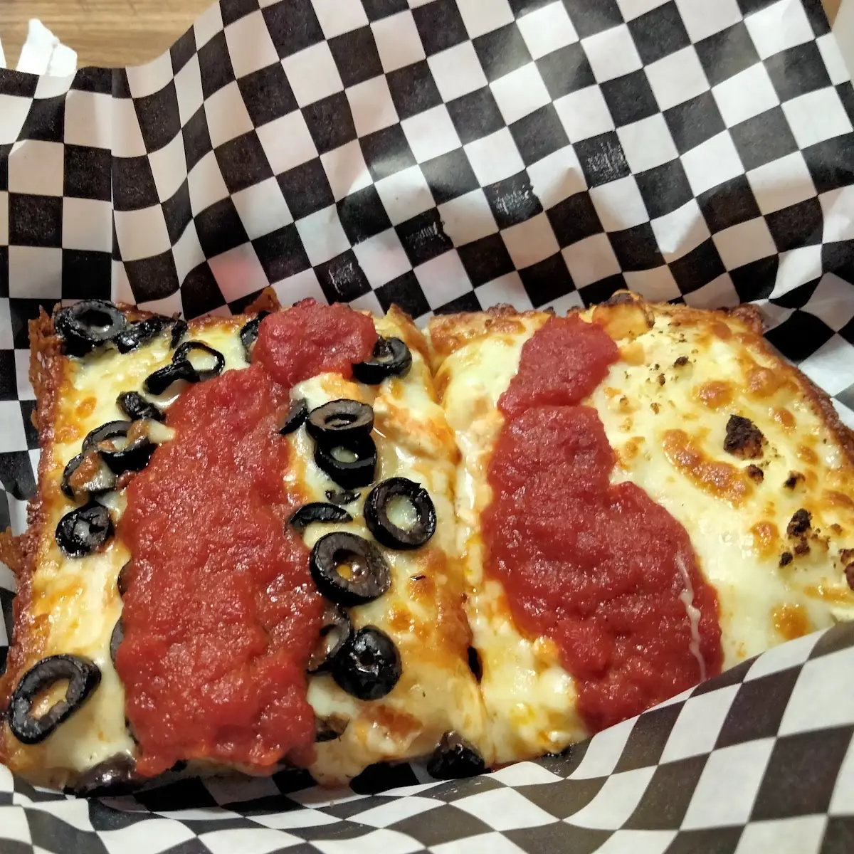 Detroit-Style Pizza