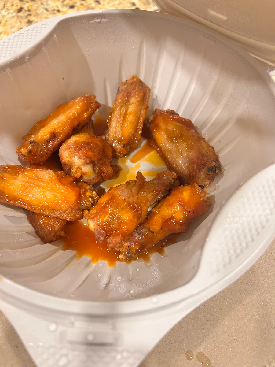 Traditional Wings, Pizza Hut