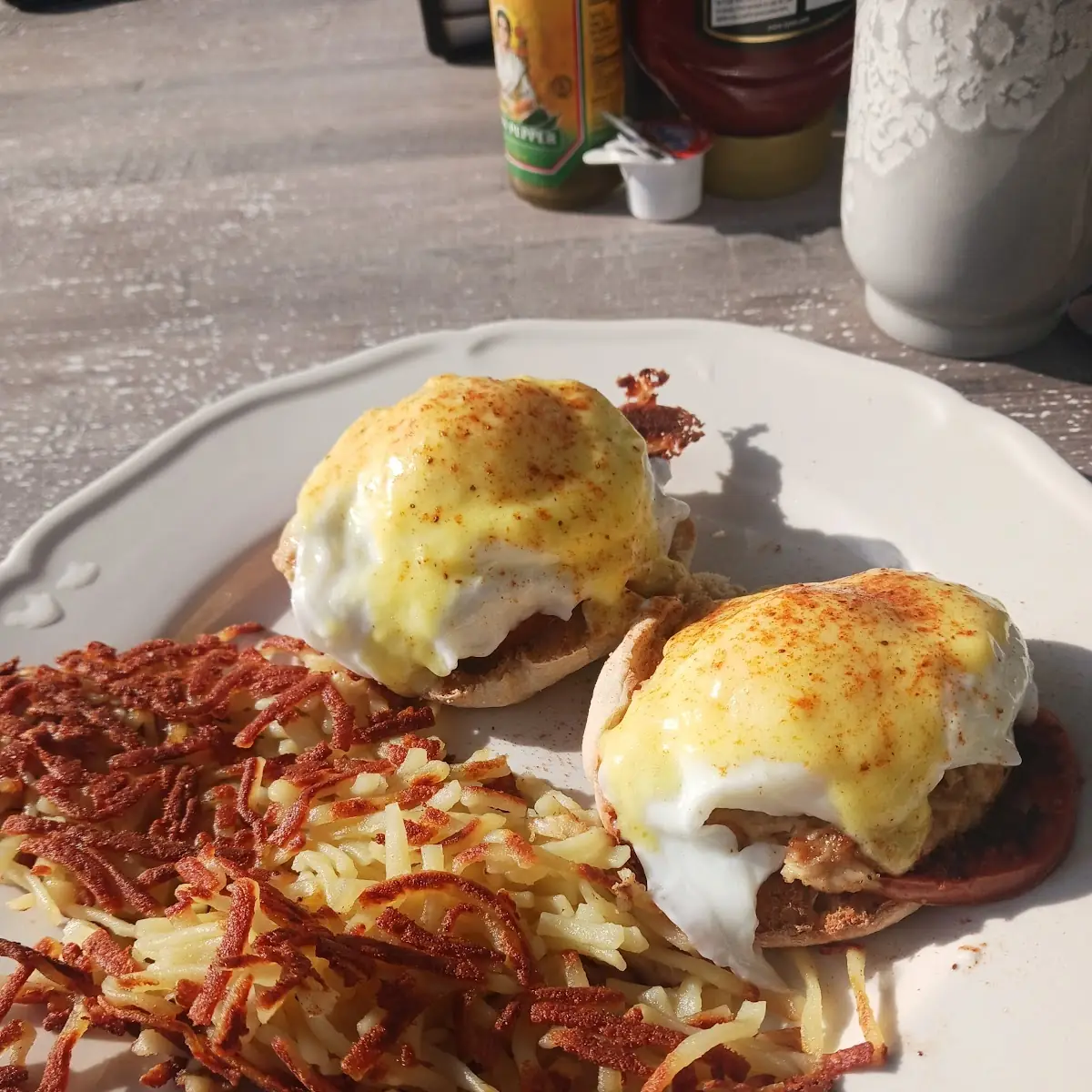 Eggs Benedict