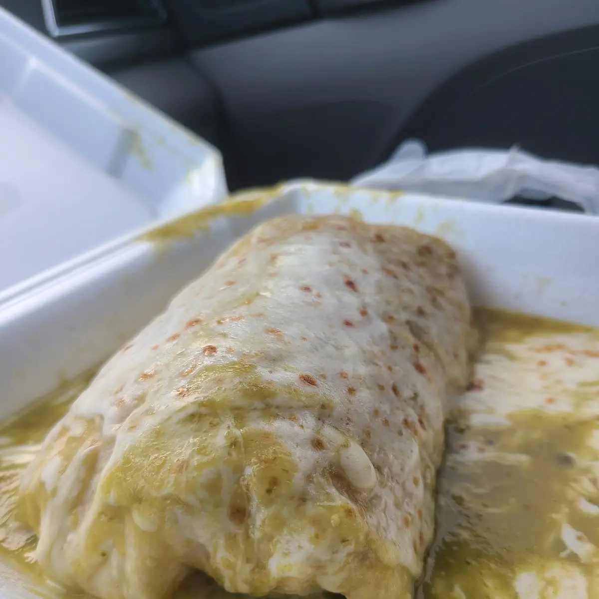 Enchiladas de Pollo en Salsa Roja o Verde / Chicken Enchiladas in a Red or Green Sauce