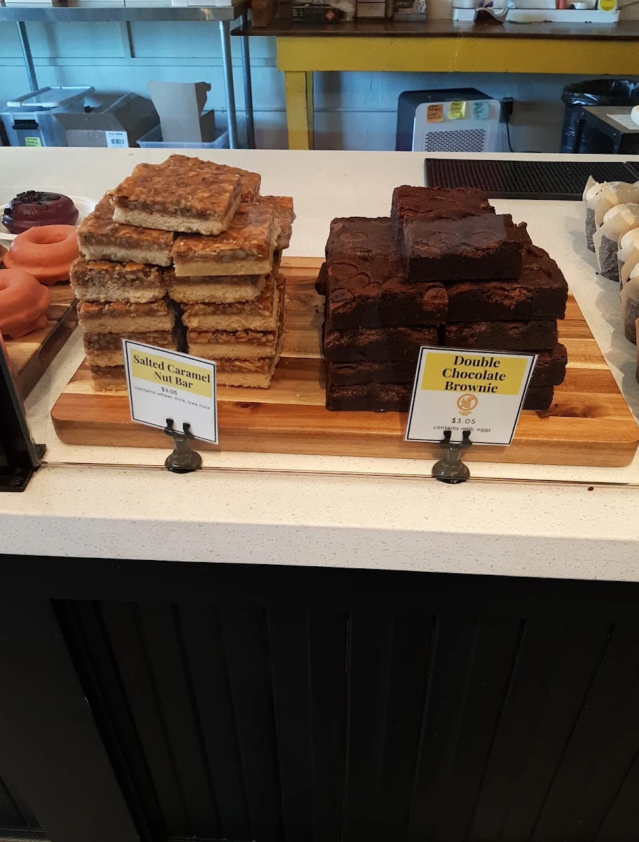 Salted Caramel Nut Bar